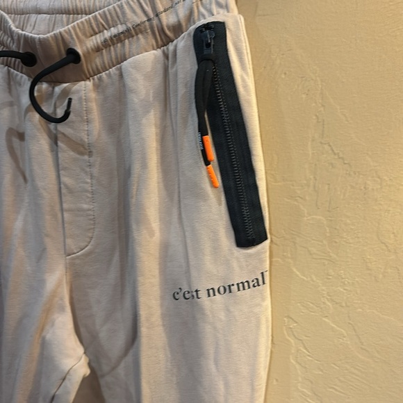 C’EST NORMAL Joggers - Picture 2 of 5